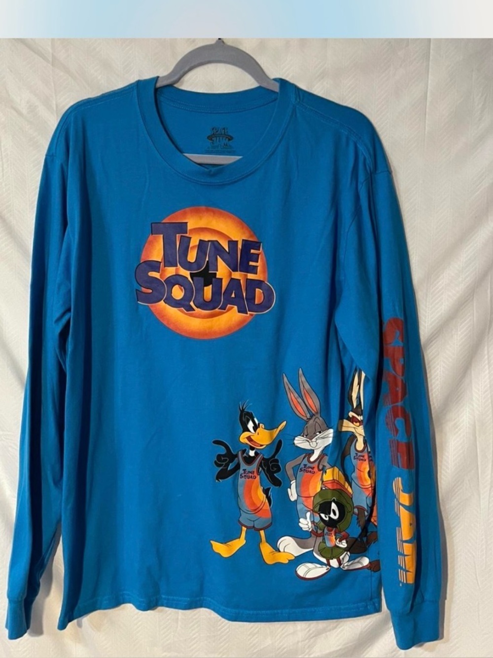 looney Tines space Bright Blue Tune Squad Long-Sleeve Graphic Tee L.     C9